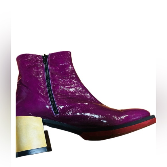 Kanna Made in Spain Purple Patent Leather Gold Heel Ankle Boots - Picture 14 of 16